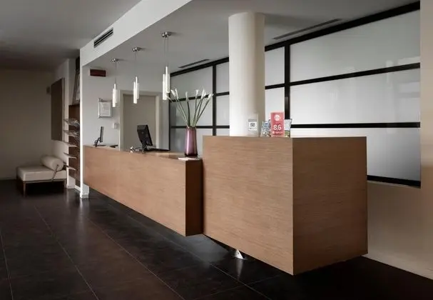 Hc3 Hotel - Lobi