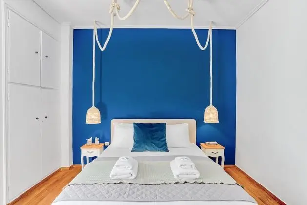 Head for Acropolis a Romantic Hideaway