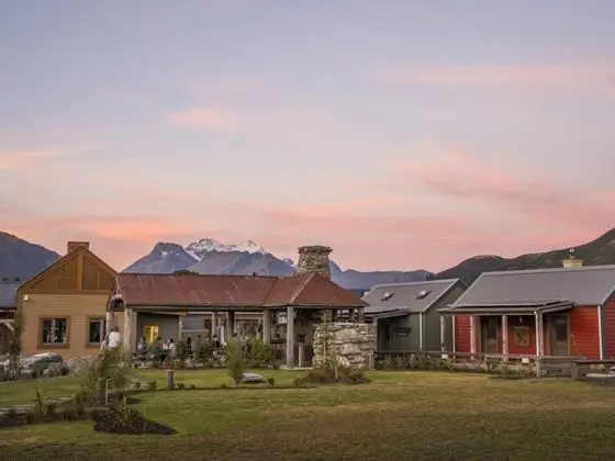 The Headwaters Eco Lodge - Dış Mekan