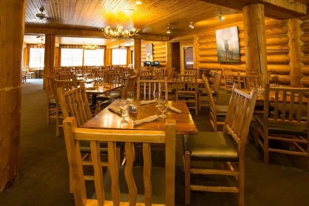 Headwater's Lodge & Cabins at Flagg Ranch - Yerinde Yemek