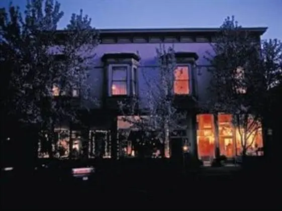 Healdsburg Inn on the Plaza, A Four Sisters Inn