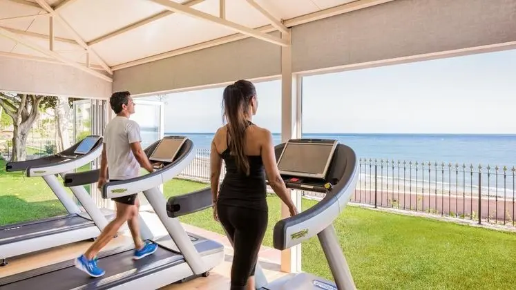 Healthouse Las Dunas Health & Beach Spa