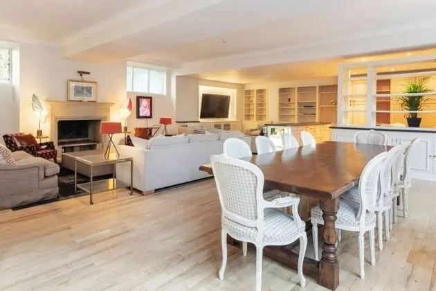 The Heart of Chelsea - Modern & Bright 3bdr Home With Gym, Parking & Patio - Dış Mekan