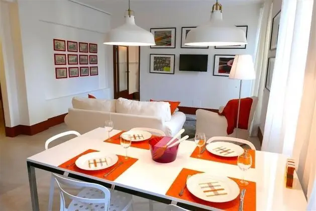 In Heart of Historic Siena Il Cavallo Bianco a Stylish and Modern 2 Bedroom Apartment - 1