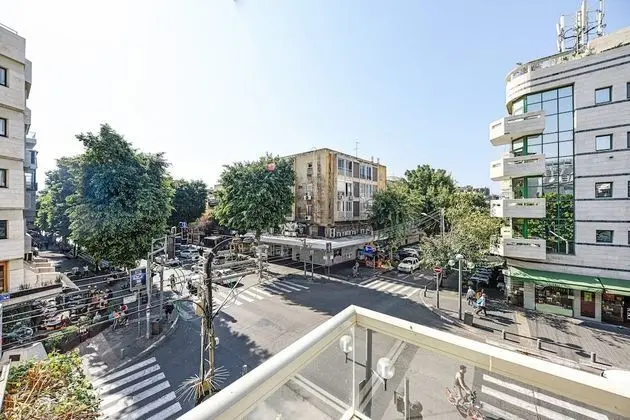 Heart of TLV-Modern wBalcony- 3BD & 3BR