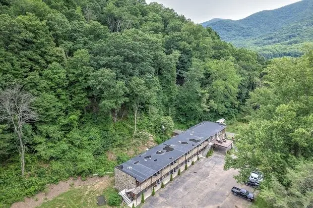 Heart of the Valley Motel - Dış Mekan