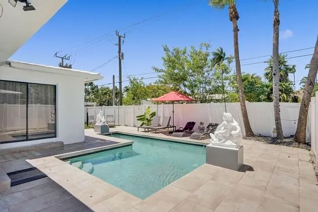 Heated Private Pool 4BR Modern home - Havuz