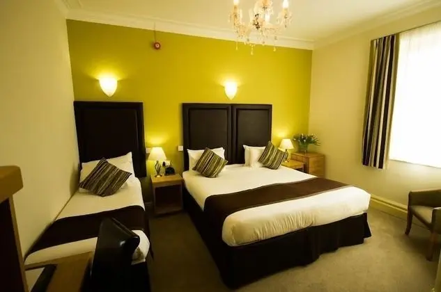 Heath Cottage Hotel - Oda