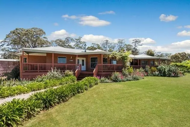 Heathcote Holiday FarmStay 5BRM Villa