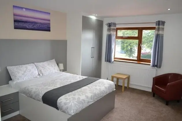 Heathrow Travellers Hub B & B - Oda