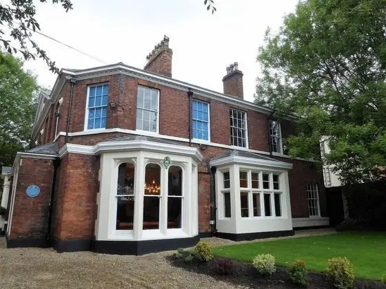 The Heaton at Claremont Apartments