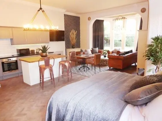 The Heaton at Claremont Apartments - Oda