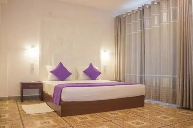 Heaven Seven Hikkaduwa