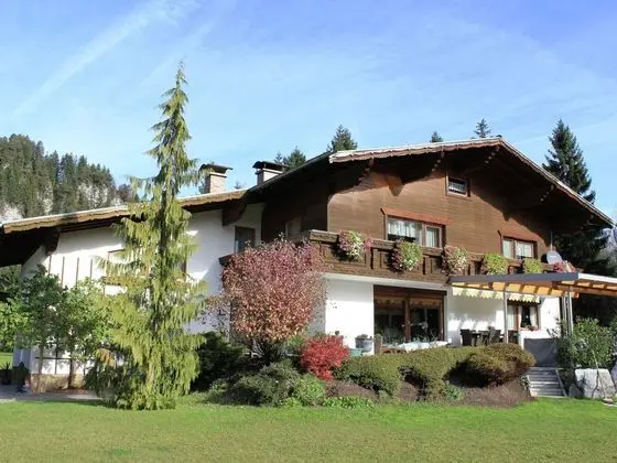 Heavenly Apartment in Wängle Tyrol near Walking Trails - Öne Çıkan Resim