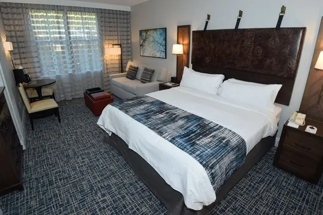 Heavenly Village Condos - Grand Residence - Oda