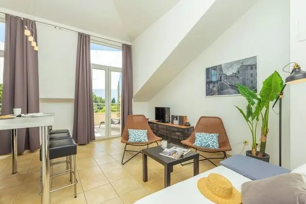 Hedera Estate, Hedera A1 - Öne Çıkan Resim