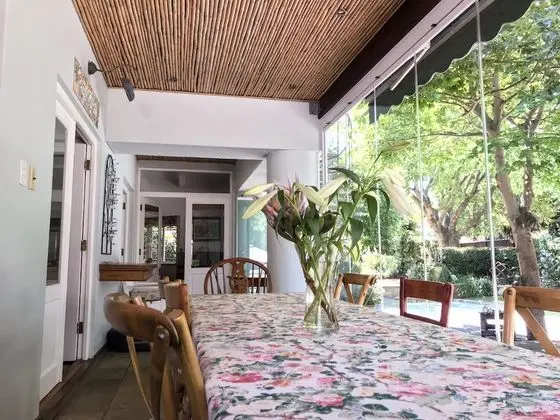 Hedge House - Yerinde Yemek