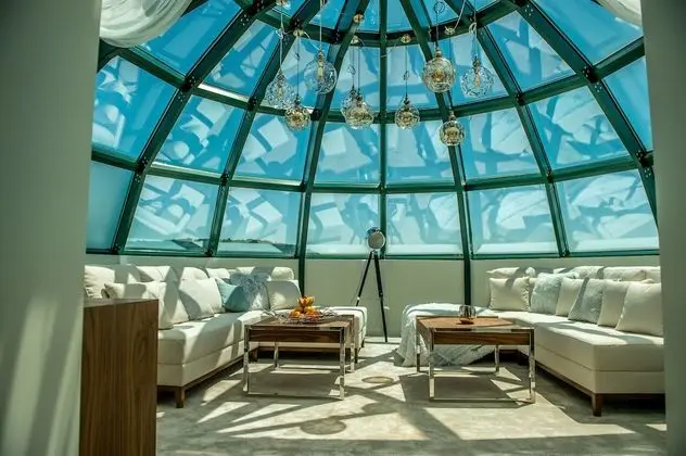 Hotel Hedonic
