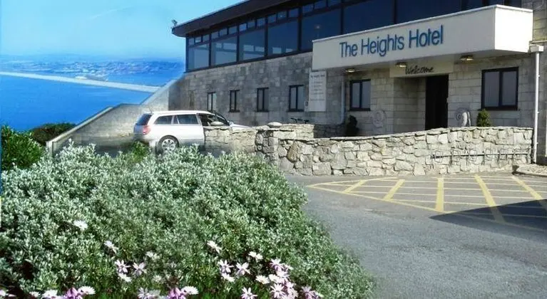 Heights Hotel