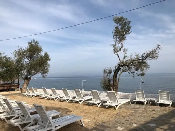 Helen Camping Beachrestaurant - Plaj