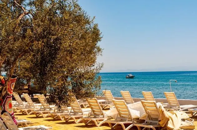 Helen Camping Beachrestaurant - Plaj