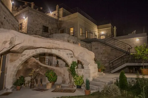 Helike Cave Hotel - Genel
