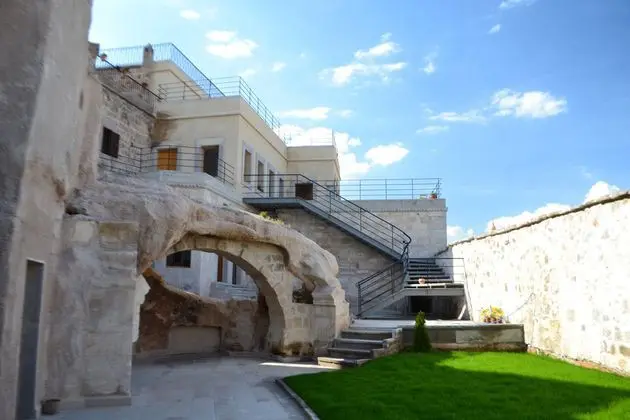 Helike Cave Hotel - Genel