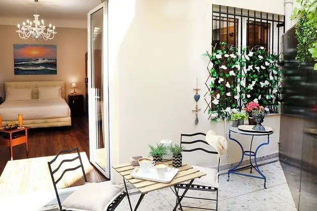 Hellenic Hospitality House - Öne Çıkan Resim