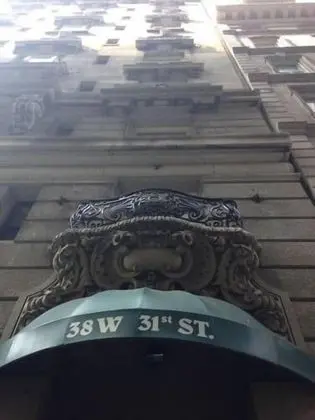 Hello Broadway - Dış Mekan