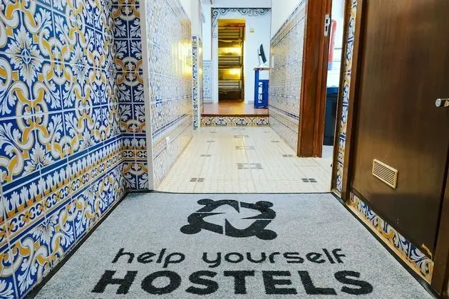 Help Yourself Hostels - Restelo - İç Mekan