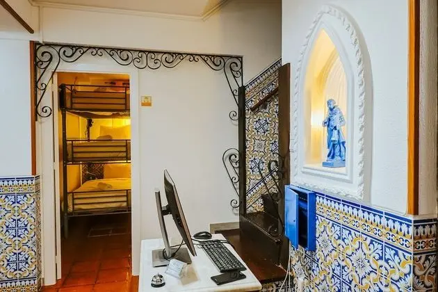 Help Yourself Hostels - Restelo - Lobi