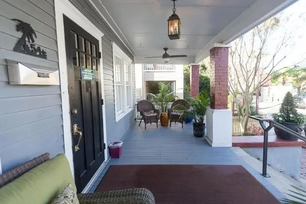 Hemingway House Bed and Breakfast - Oda Düzeni