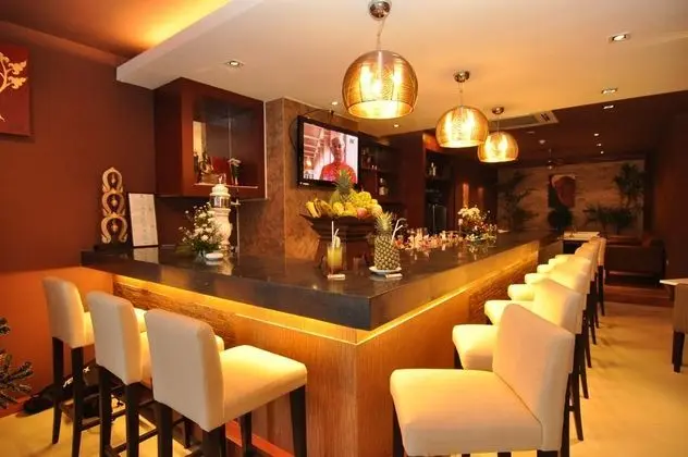 Hemingways Hotel
