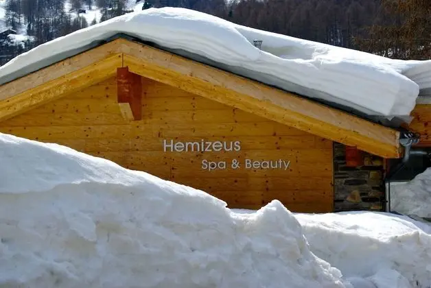 Hotel Hemizeus & Iremia Spa - Dış Mekan