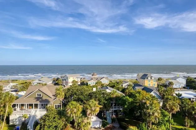 Hemlock by Avantstay Minutes From Folly Beach w/ Multiple Patios - Genel