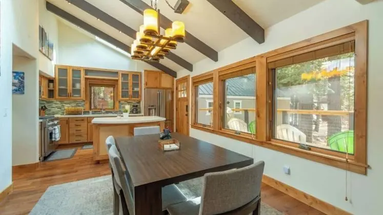 Henderson by Avantstay Lake View! Walk to Beach, Garwoods & More! - İç Mekan