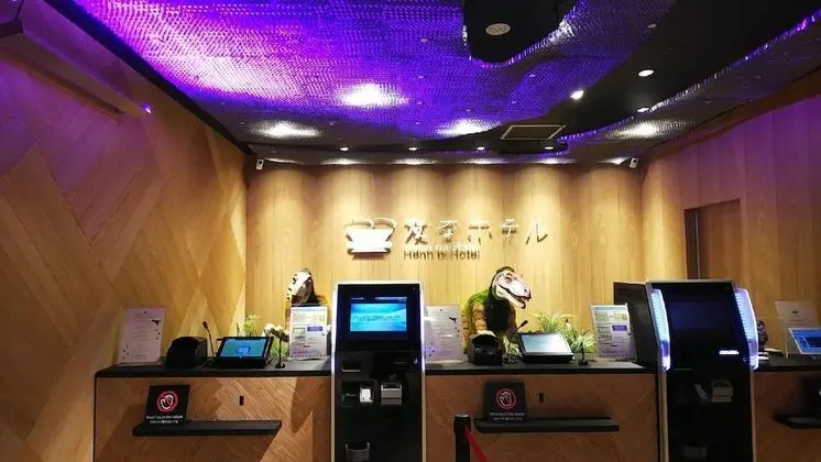 Henn na Hotel Osaka Namba - Lobi