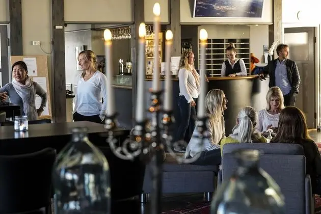 Henningsvær Bryggehotell - Lobi