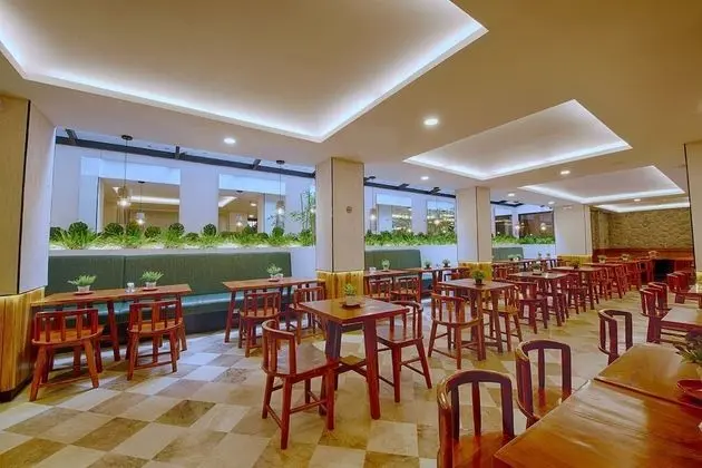 Hotel Henrico Kisad - Yerinde Yemek