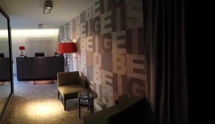 Hotel Henry - Lobi