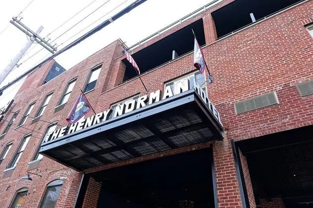 Henry Norman Hotel