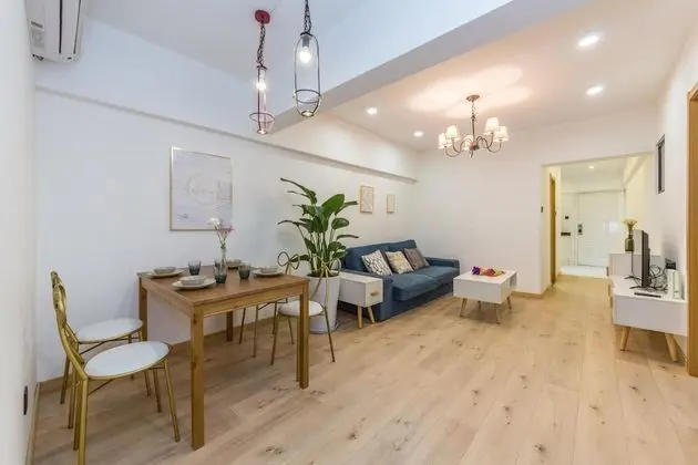 Henry's Apartment South Maoming Road - İç Mekan