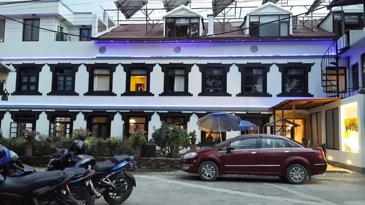 Hotel Heranya - Dış Mekan