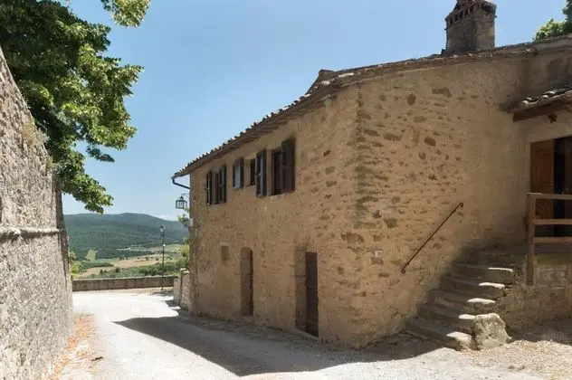 Heritage Holiday Home With Fireplace in Pergine Valdarno