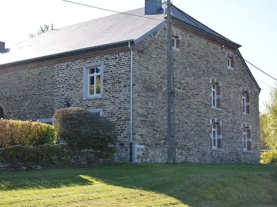 Heritage Holiday Home in Gedinne With Sauna - Dış Mekan