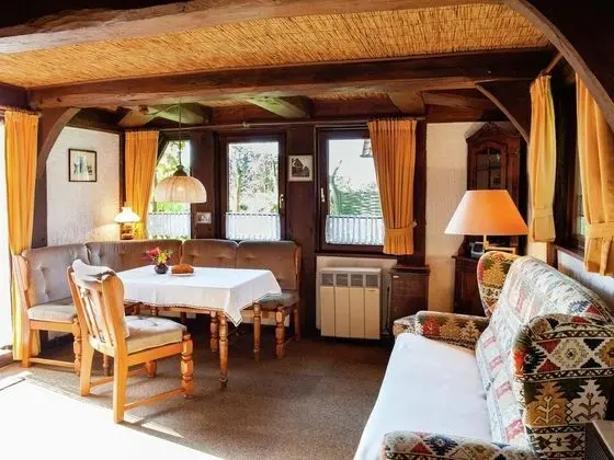 Heritage Holiday Home in Wienhausen near River