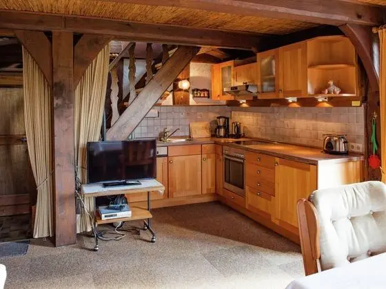 Heritage Holiday Home in Wienhausen near River - Mutfak