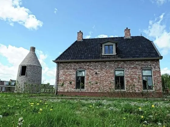 Heritage Holiday Home in Zoutkamp With Garden - 1