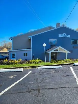 Heritage House Inn