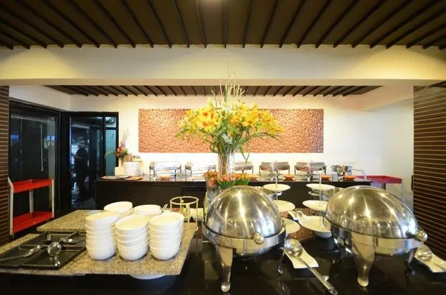 Heritage Hotels Srinakarin - Yeme / İçme